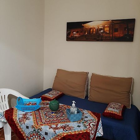 Casa Vacanza Di Via Giacalone Палермо Екстериор снимка